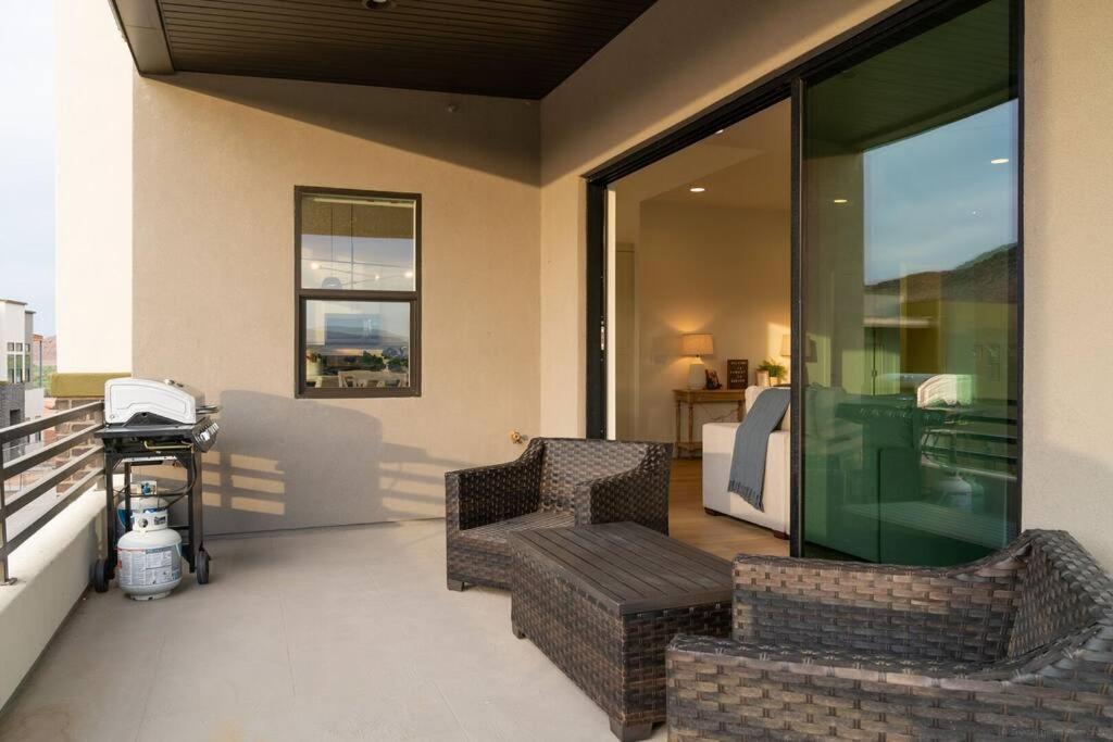 Villa 22 A Fairway To Heaven, Brand New Listing! Stunning Views! セントジョージ エクステリア 写真