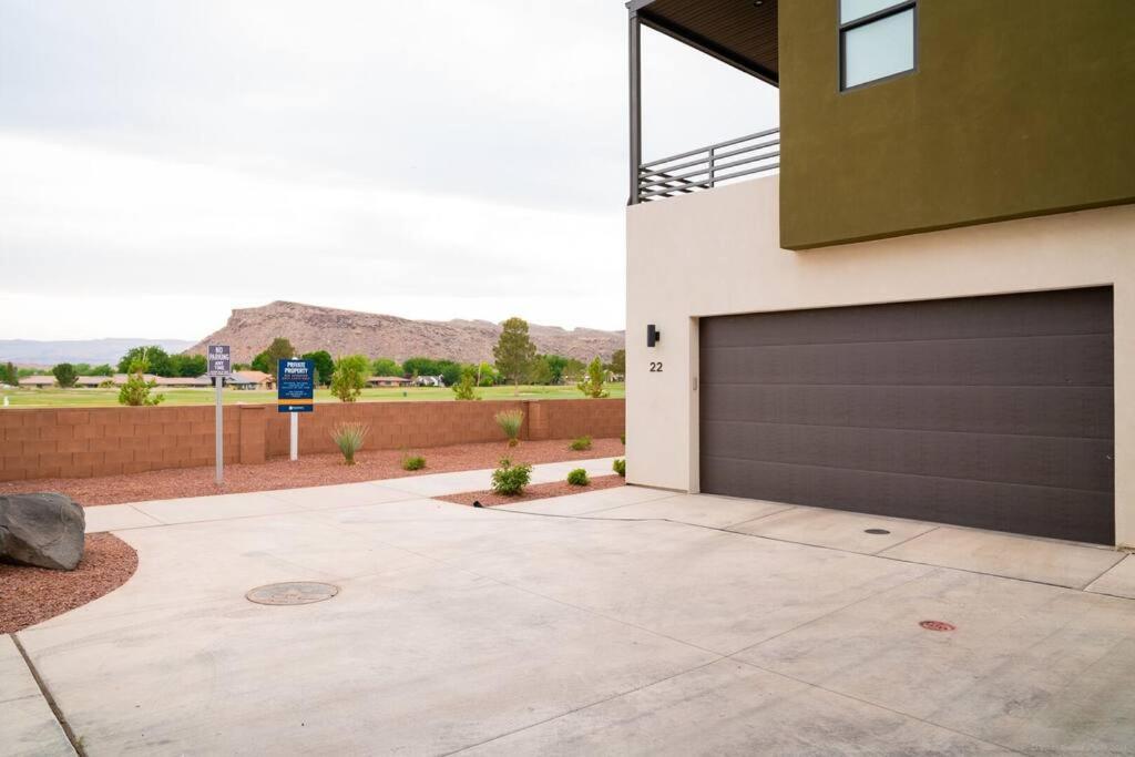 Villa 22 A Fairway To Heaven, Brand New Listing! Stunning Views! セントジョージ エクステリア 写真